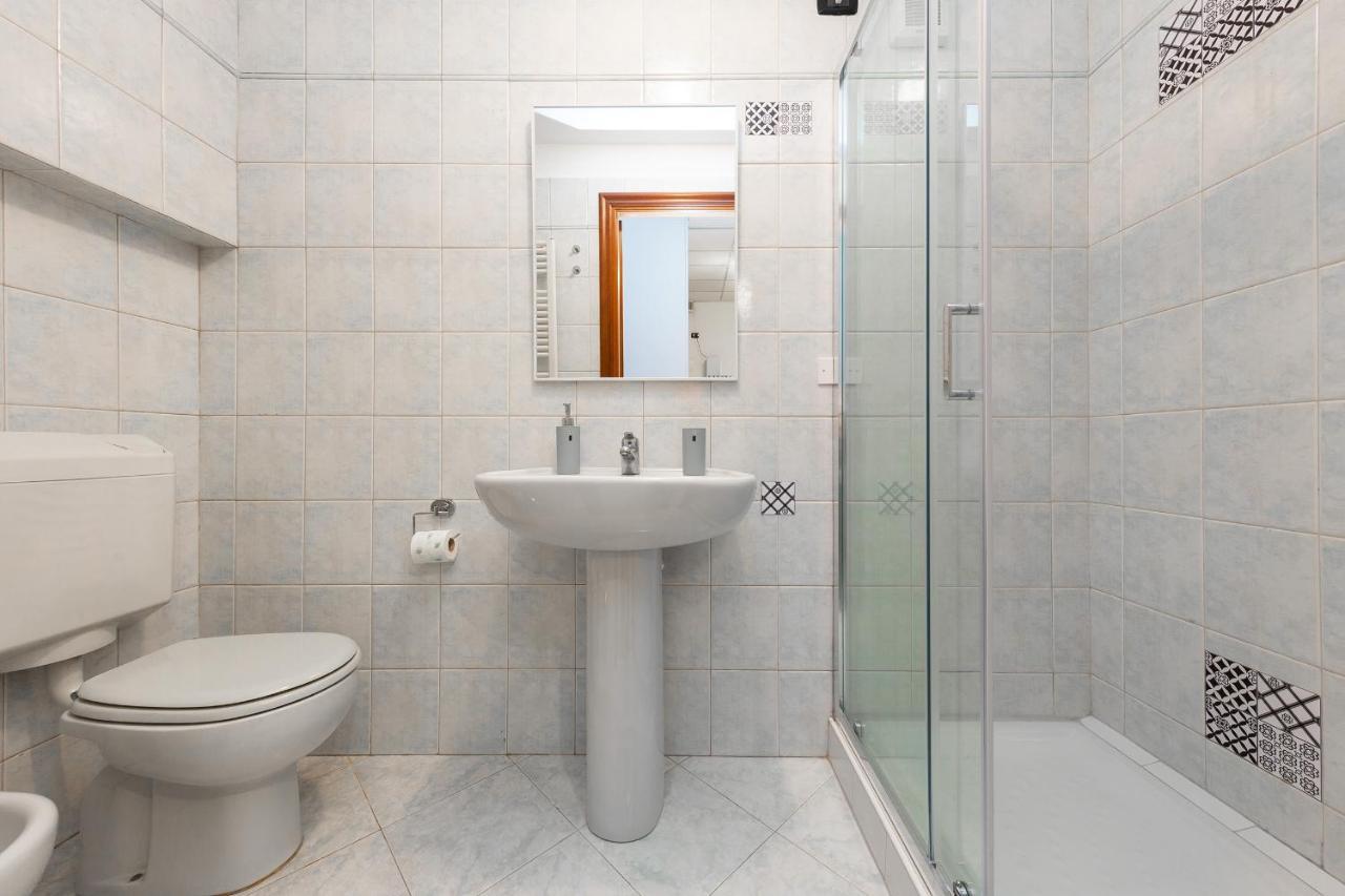 La Gioiosa - Top Location - Modern Apartment Near Metro Bengasi Torino Dış mekan fotoğraf